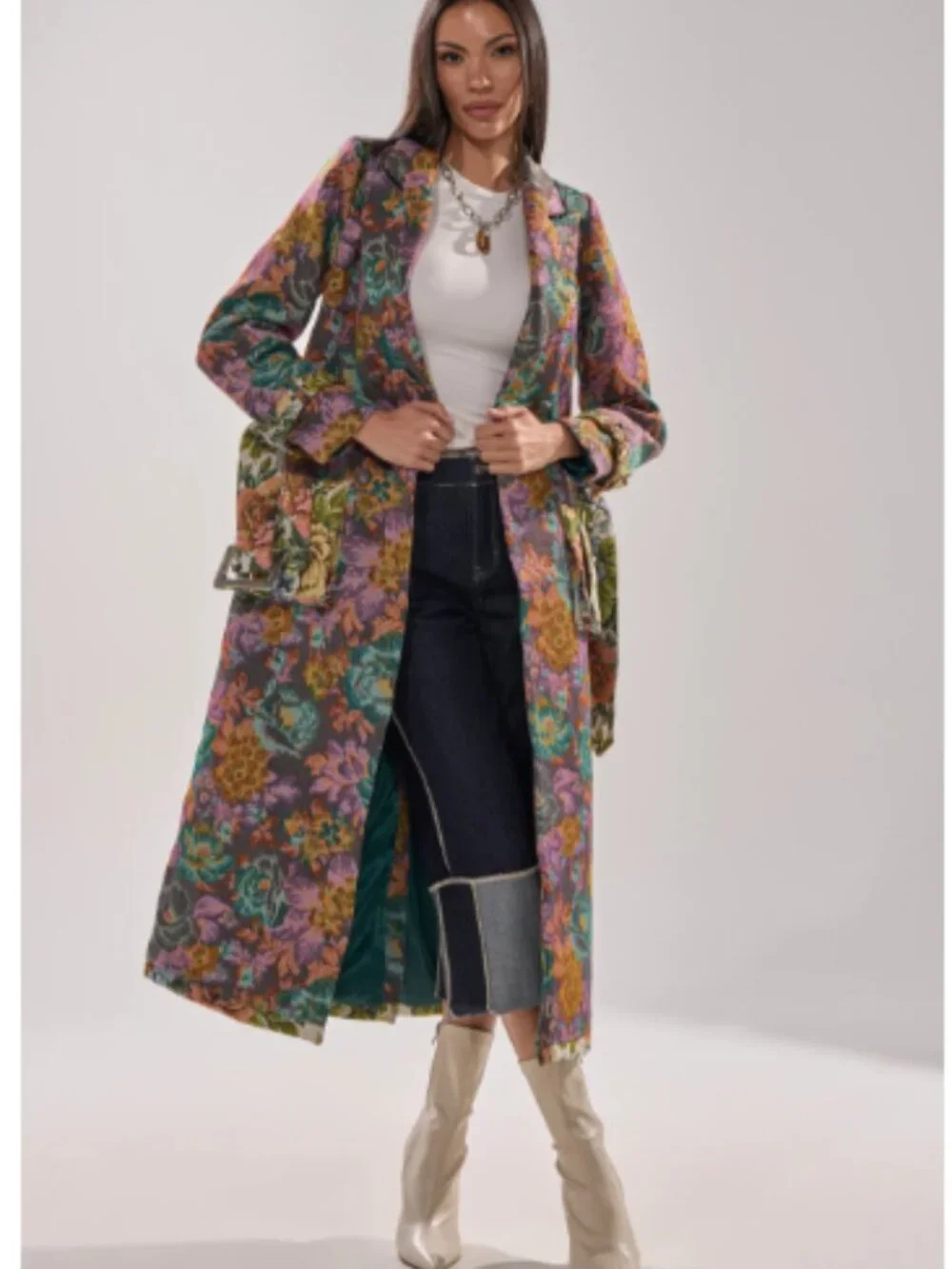 SHOW OFF TAPESTRY TRENCH - XL - Picture 5 of 9